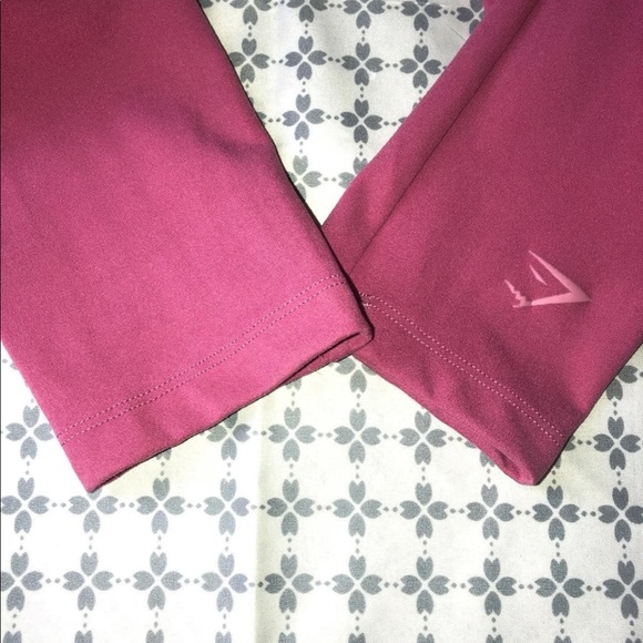 Whitney Simmons x Gymshark Set - Picture 9 of 10